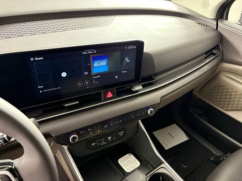 New 2026 Kia Carnival EX FWD image 31