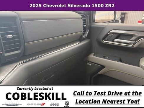 Used 2025 Chevrolet Silverado 1500 ZR2 w/ Technology Package image 29
