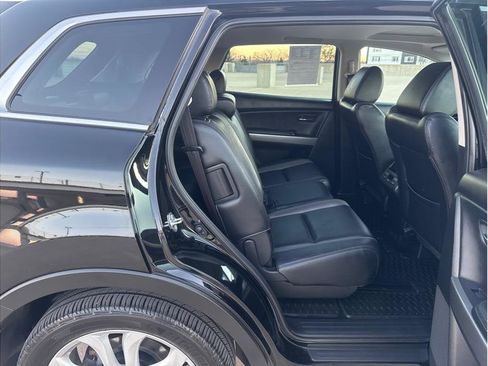 Used 2011 MAZDA CX-9 Grand Touring w/ Moonroof & Bose Audio Pkg image 11