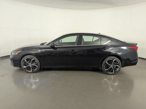 Used 2023 Nissan Altima 2.5 SR AWD/4WD image 5