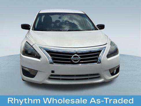 Used 2014 Nissan Altima 2.5 SV FWD image 2