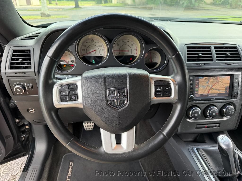 Used 2012 Dodge Challenger R/T RWD image 7