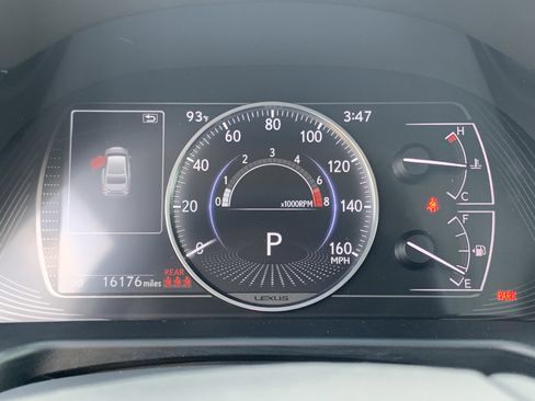 Used 2024 Lexus ES 350 w/ Premium Package image 30