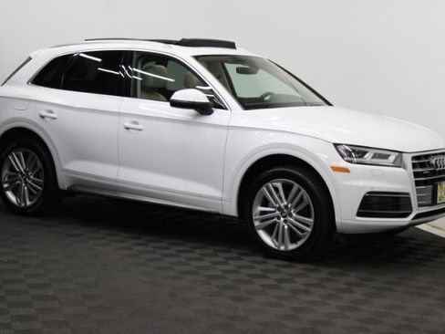 Used 2018 Audi Q5 2.0T Premium Plus w/ Premium Plus Package image 1