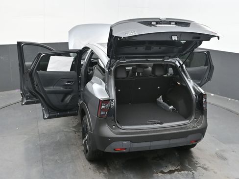New 2026 Nissan Kicks SR w/ SR Premium Package image 43