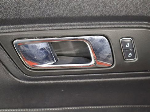 Used 2016 Ford Mustang Premium RWD image 28