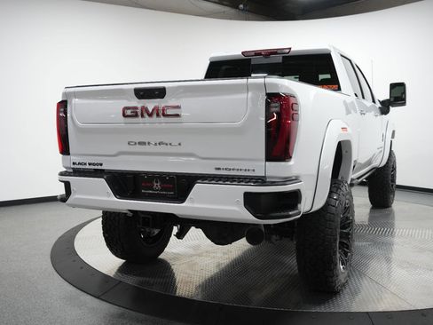 New 2026 GMC Sierra 2500 Denali w/ Denali Reserve Package image 10