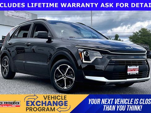 Used 2023 Kia Niro LX FWD image 1