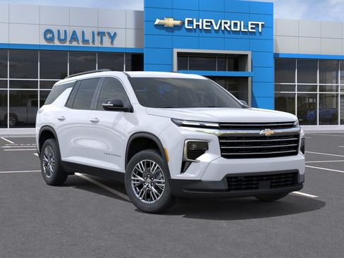 New 2026 Chevrolet Traverse LT w/ Driver Confidence Package FWD image 31
