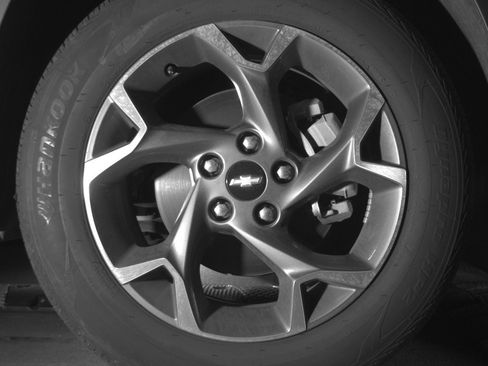 Used 2025 Chevrolet Trax LT w/ LT Convenience Package image 13