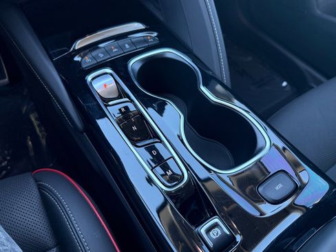 Used 2023 Buick Envision Essence w/ Sport Touring Package image 22