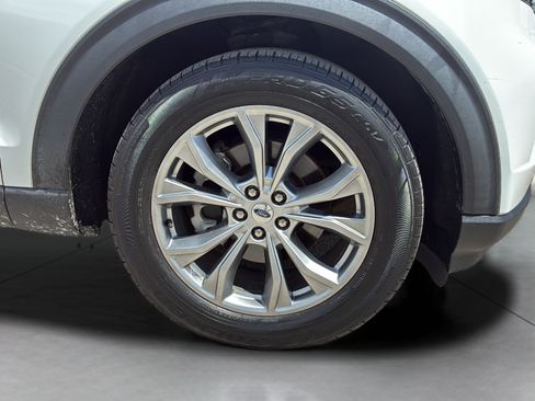 Used 2020 Ford Explorer XLT w/ Equipment Group 202A RWD image 29