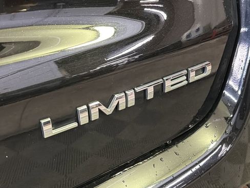 Used 2022 Jeep Compass Limited image 10