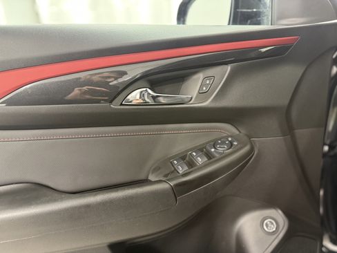 Used 2025 Chevrolet TrailBlazer RS w/ Convenience Package image 14