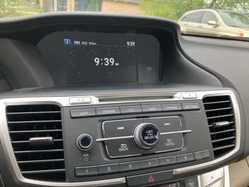 Used 2013 Honda Accord LX image 10