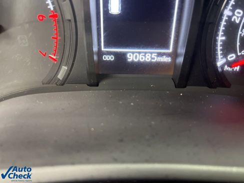 Used 2021 Toyota 4Runner SR5 image 10