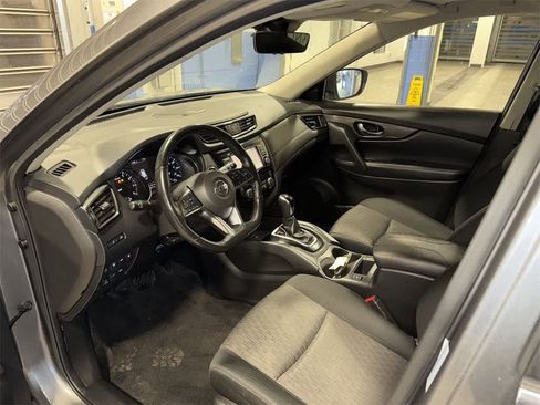 Used 2019 Nissan Rogue SV w/ Sun & Sound Touring Package image 29