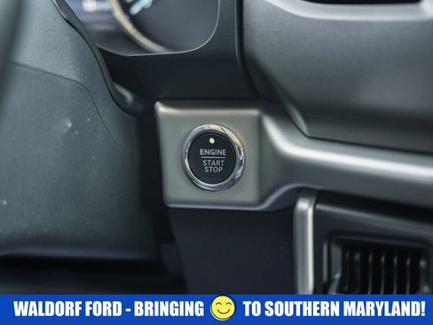 Used 2024 Ford Expedition Max XLT image 27