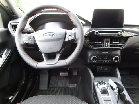 Used 2026 Ford Escape ST-Line w/ Cold Weather Package AWD/4WD image 13