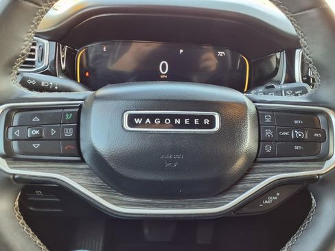 Used 2022 Jeep Wagoneer Series III w/ Rear Seat Video Group 1 image 20