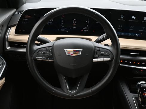 Used 2024 Cadillac XT4 Premium Luxury w/ Cold Weather Package FWD image 10