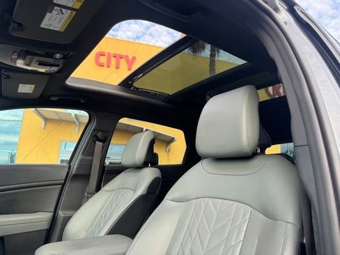 Certified 2024 Kia Sportage X-Line w/ X-Line Premium Package AWD/4WD image 19