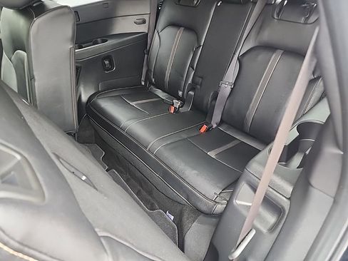 Used 2024 MAZDA CX-90 3.3 Turbo w/ Select Package image 37