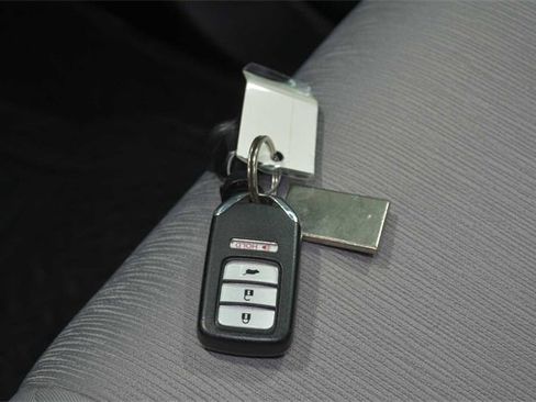 Used 2019 Honda Odyssey LX image 23