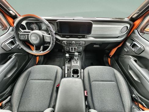 Certified 2025 Jeep Wrangler Sport AWD/4WD image 25