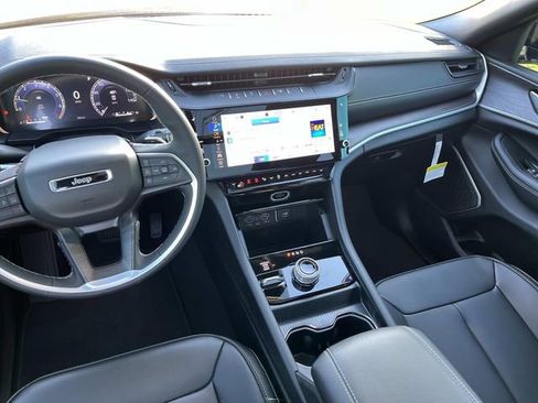 New 2026 Jeep Grand Cherokee L Limited w/ Limited Altitude Package image 13