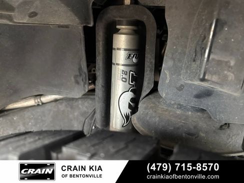 Used 2015 Jeep Wrangler Unlimited Rubicon AWD/4WD image 22