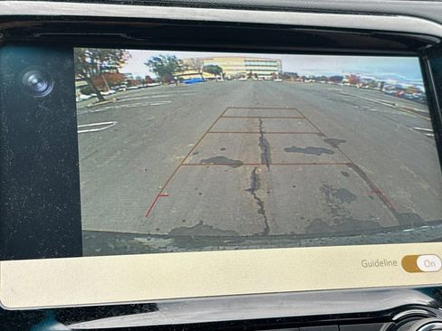 Used 2019 Chevrolet Bolt LT image 27