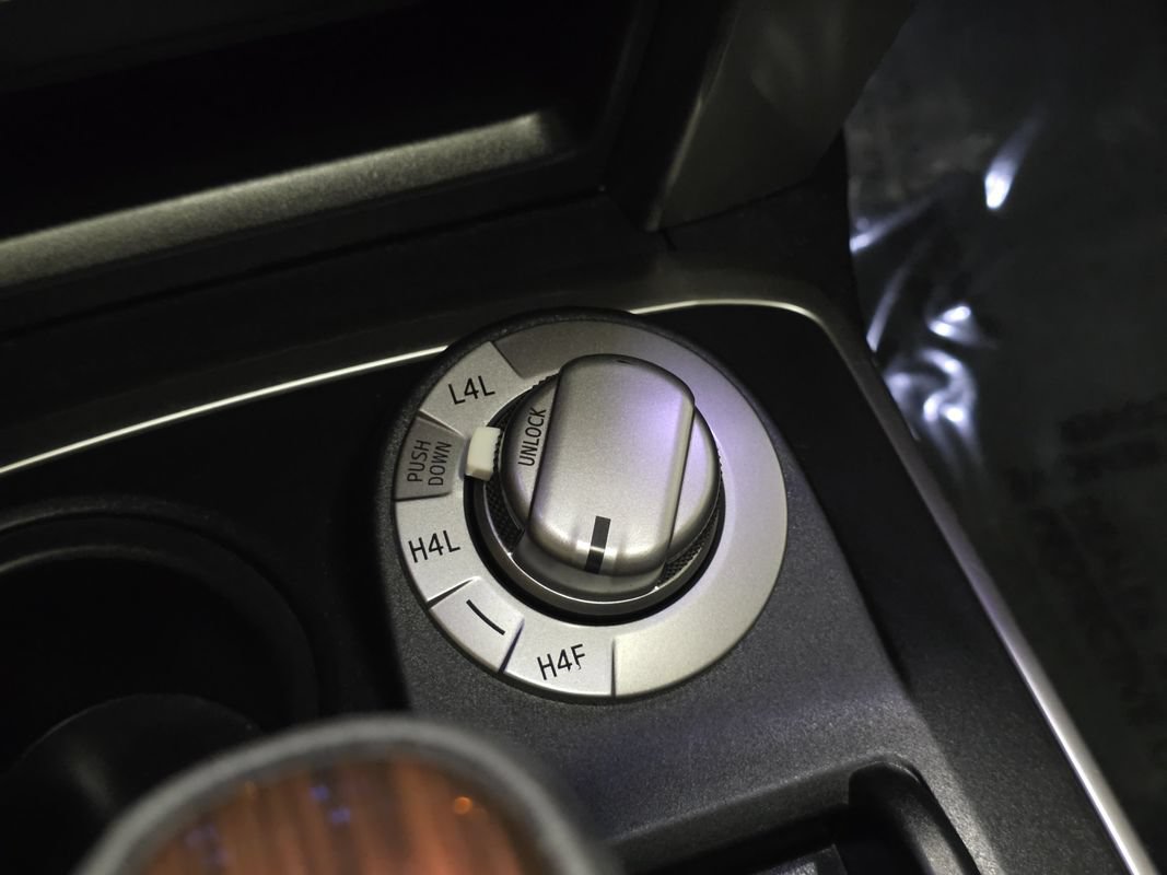 Used 2019 Toyota 4Runner Limited AWD/4WD image 39