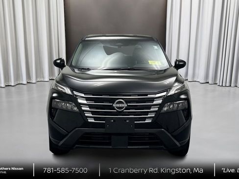 New 2026 Nissan Rogue SV image 2