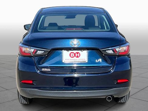 Used 2018 Toyota Yaris iA image 4