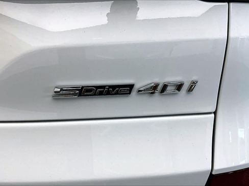 Used 2026 BMW X5 sDrive40i w/ Executive Package RWD image 10