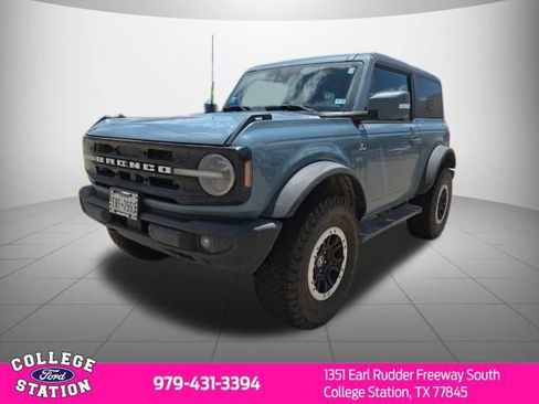 Used 2022 Ford Bronco Outer Banks w/ Sasquatch Package AWD/4WD image 3