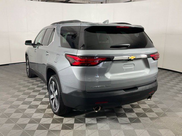 Used 2023 Chevrolet Traverse LT w/ LT Premium Package AWD/4WD image 4