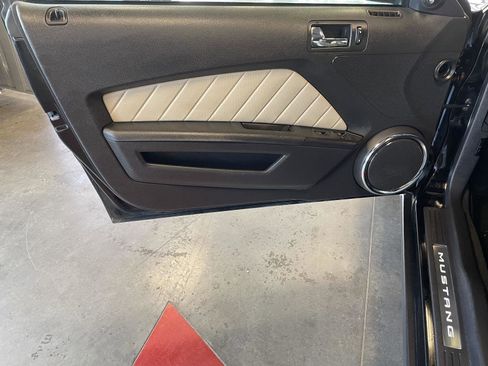 Used 2012 Ford Mustang GT Premium w/ Electronics Pkg image 16