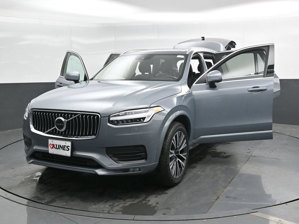 Used 2022 Volvo XC90 T6 Momentum w/ Climate Package AWD/4WD image 47