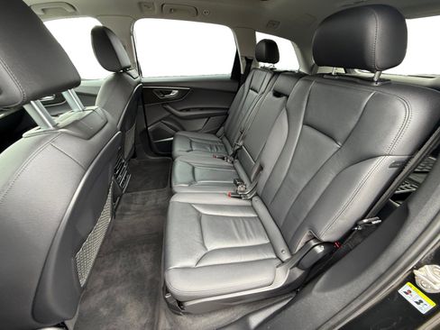 Used 2022 Audi Q7 3.0T Premium Plus image 16