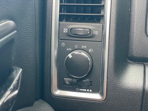 Used 2024 RAM 1500 Warlock AWD/4WD image 20