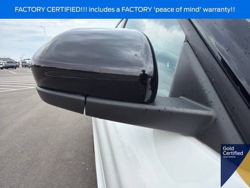 Used 2023 Ford Explorer XLT w/ Equipment Group 202A AWD/4WD image 7