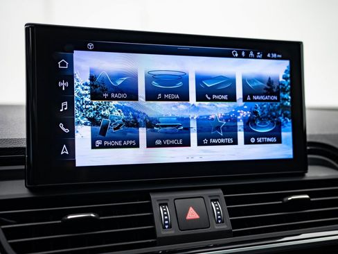 Used 2025 Audi Q5 2.0T Premium w/ Convenience Plus Package image 31