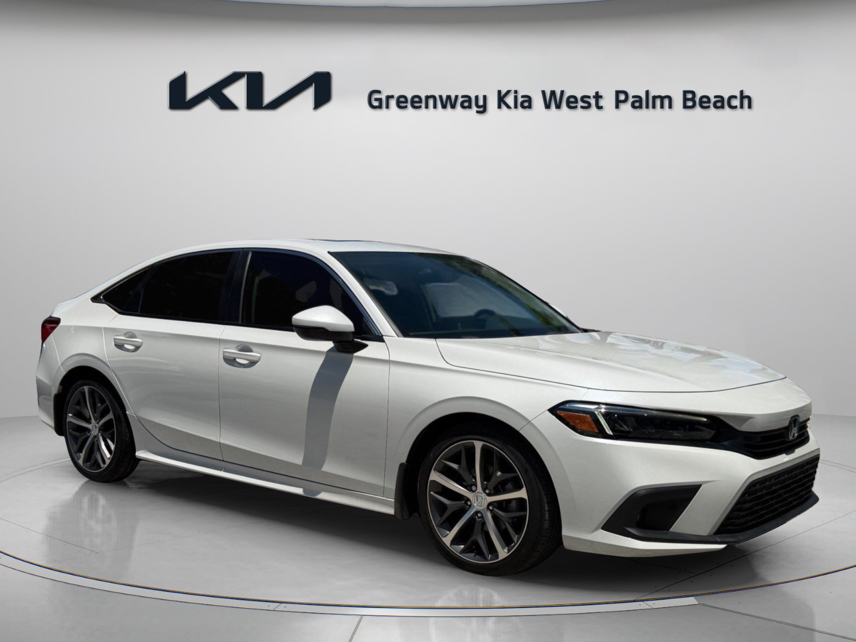 Used 2023 Honda Civic Touring image 1