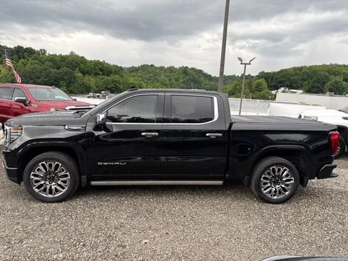 Used 2025 GMC Sierra 1500 Denali Ultimate AWD/4WD image 2