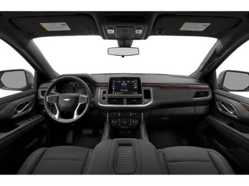 Used 2023 Chevrolet Suburban LS RWD image 5