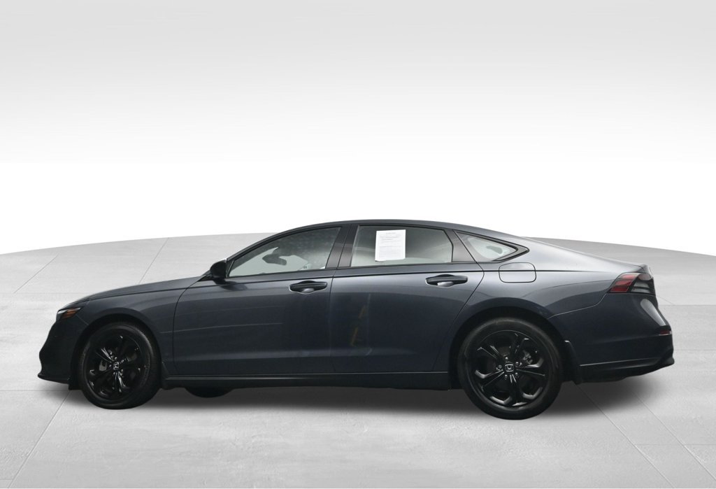 Used 2025 Honda Accord SE image 47