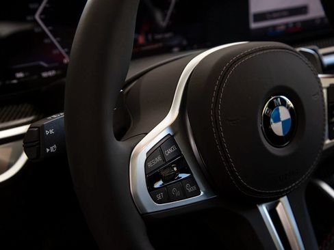 Used 2026 BMW X6 M60i AWD/4WD image 17