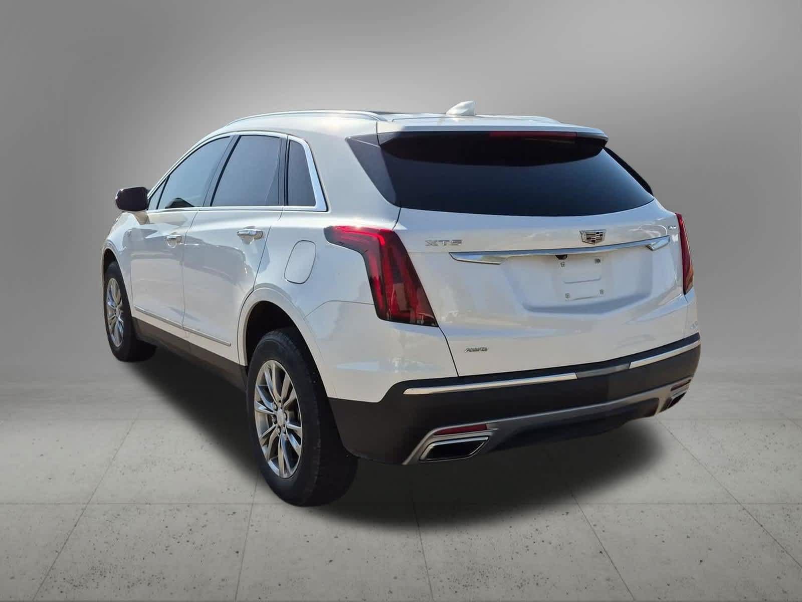 Used 2021 Cadillac XT5 Premium Luxury AWD/4WD image 4